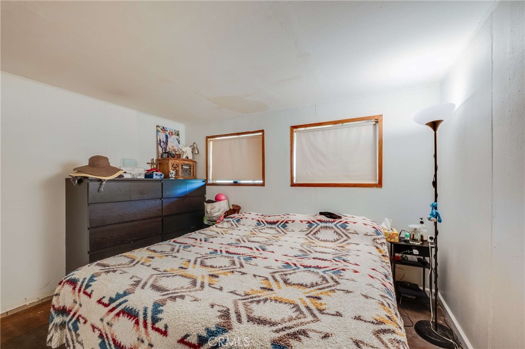 17782 W Kenwood