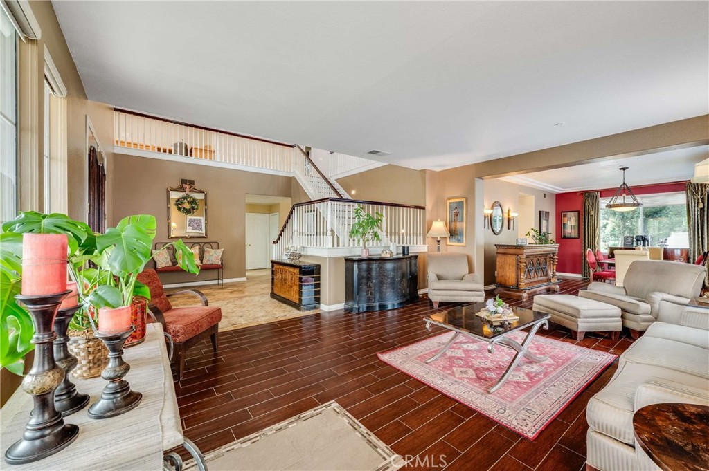 6137 Ridgemont