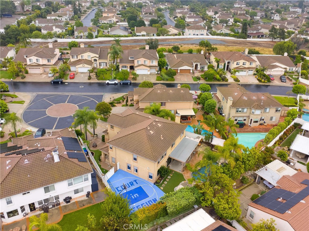 6137 Ridgemont