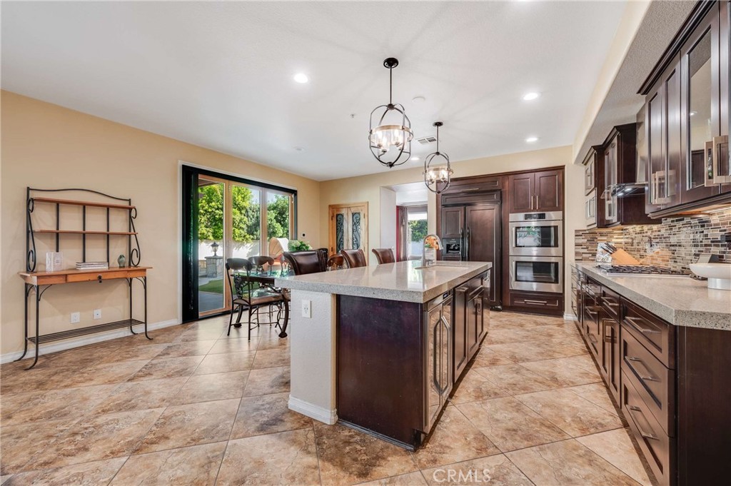 6137 Ridgemont