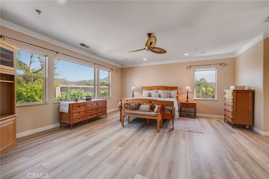 6137 Ridgemont