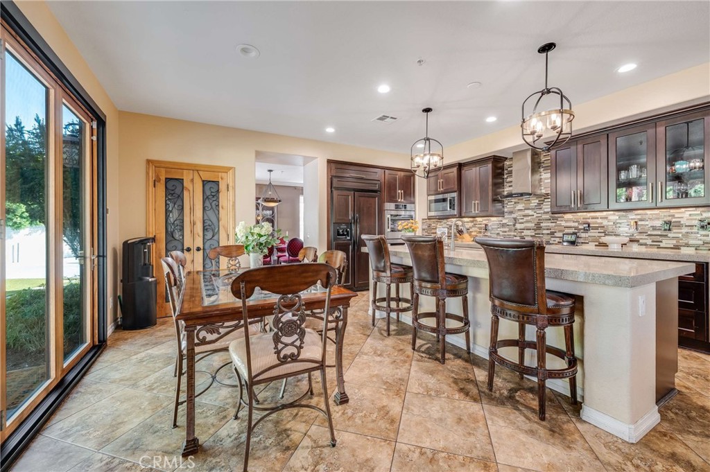 6137 Ridgemont