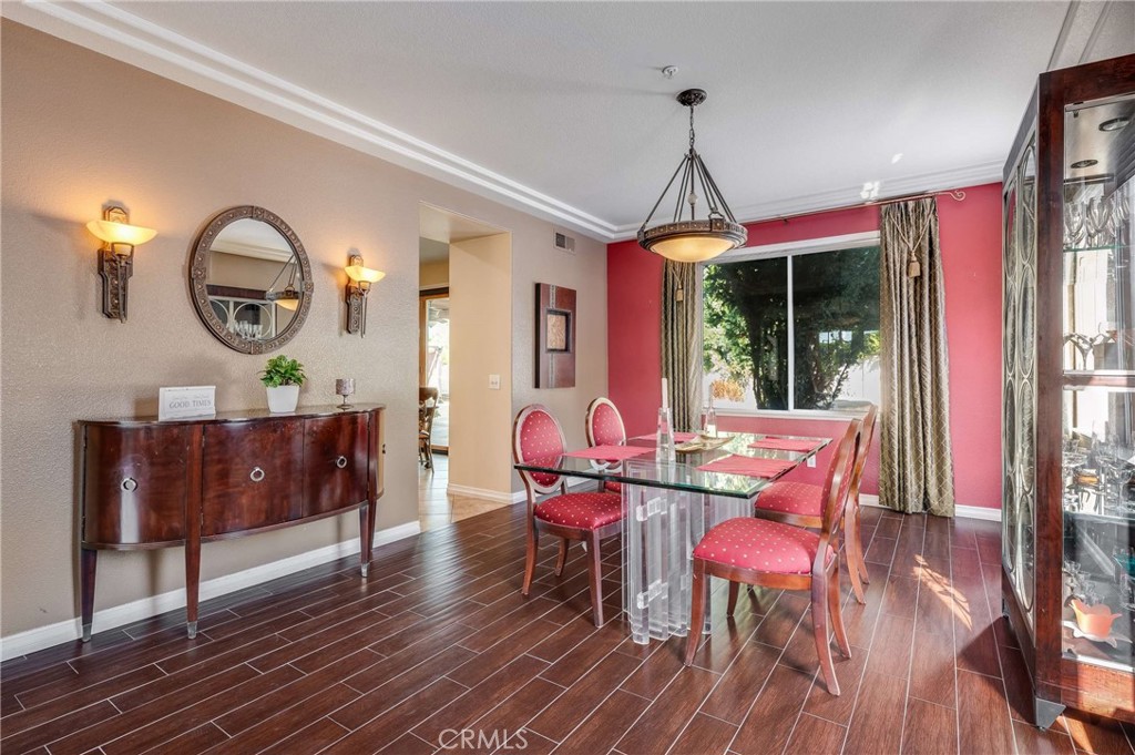 6137 Ridgemont