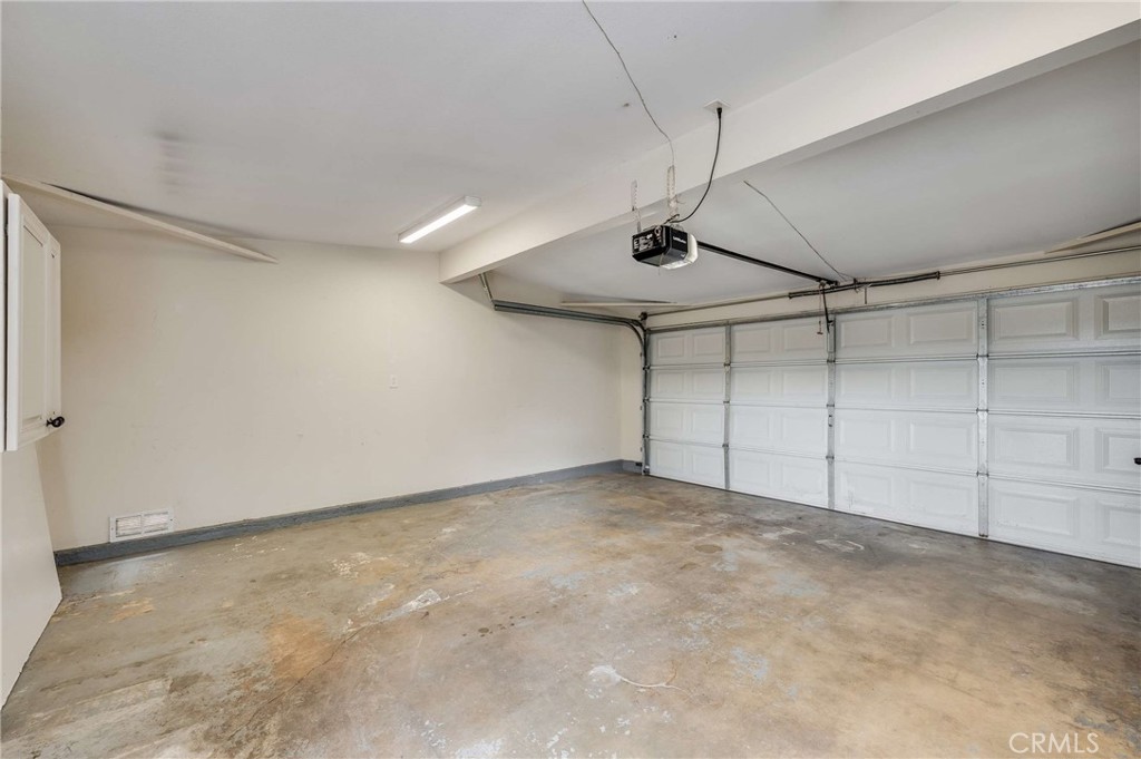 769 W Wilson