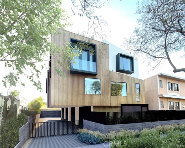 528 N Flores ST Unit: 104