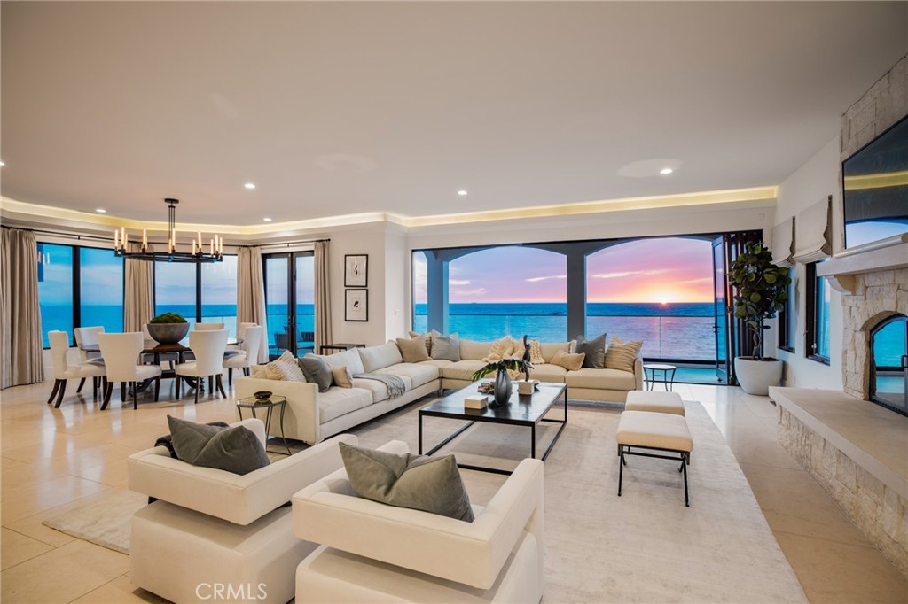709 Esplanade