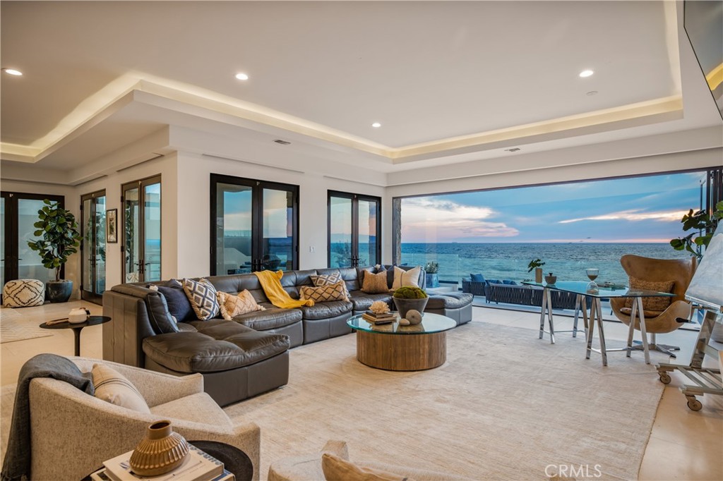 709 Esplanade