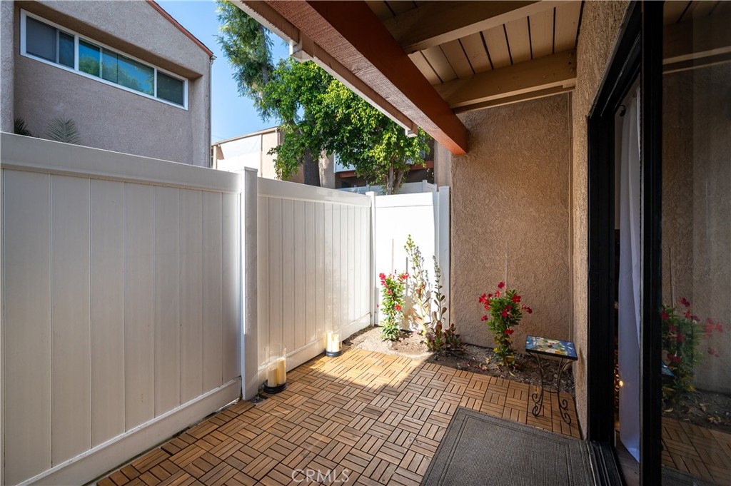 10331 Lindley Avenue 155