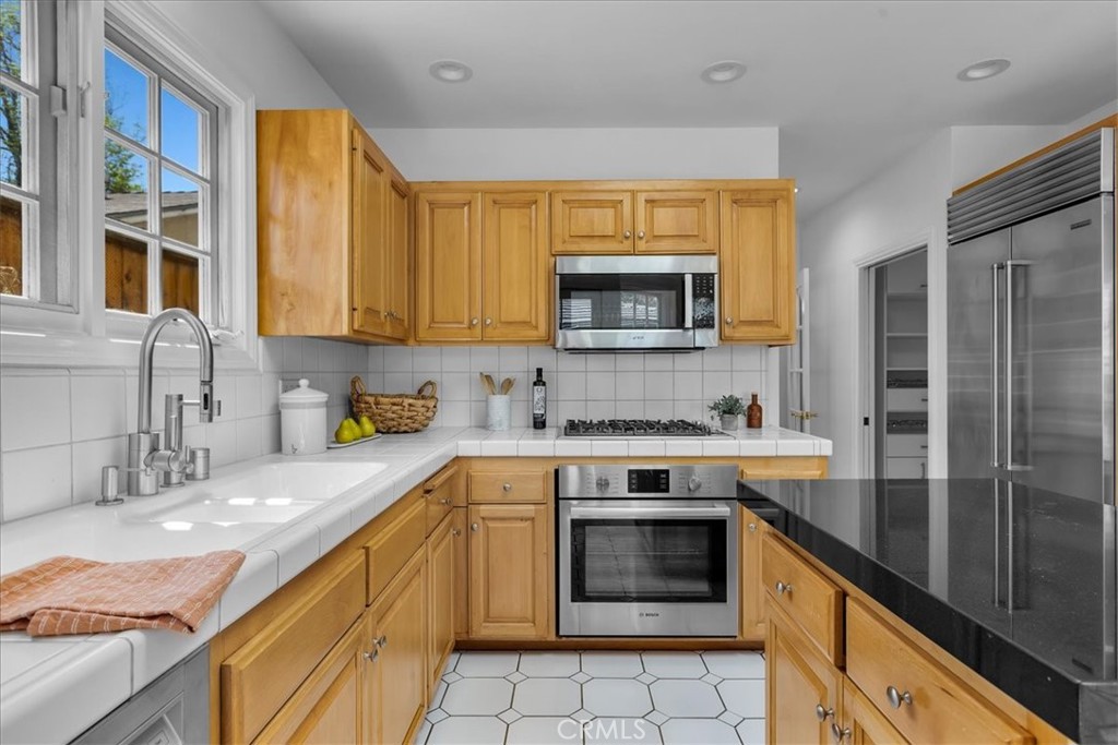 2824 Westwood Boulevard