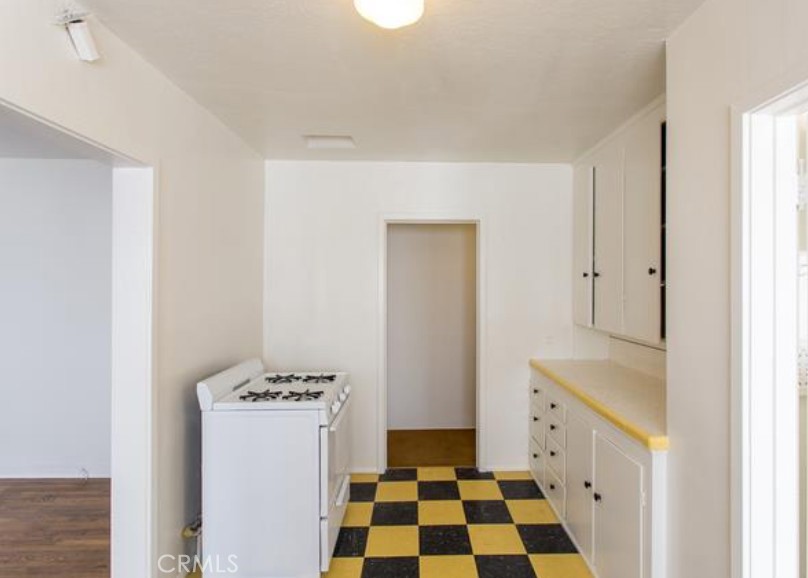 1419 E Garfield Avenue