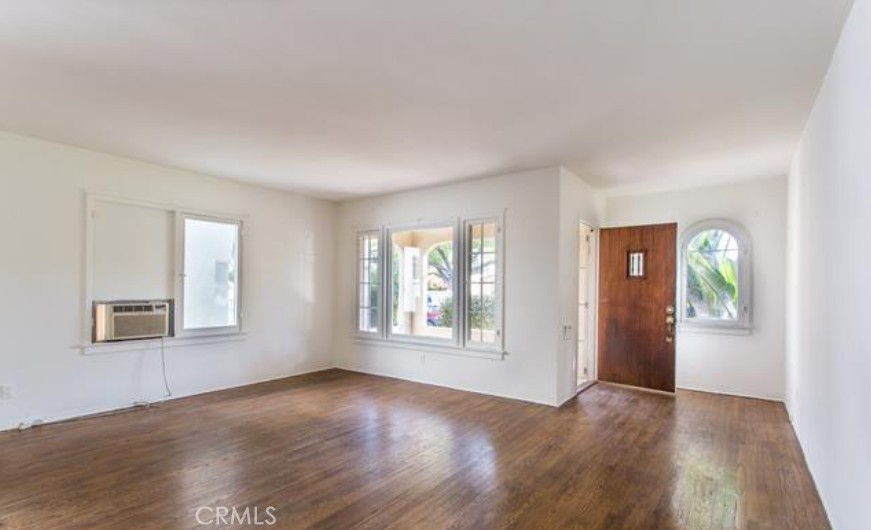 1419 E Garfield Avenue