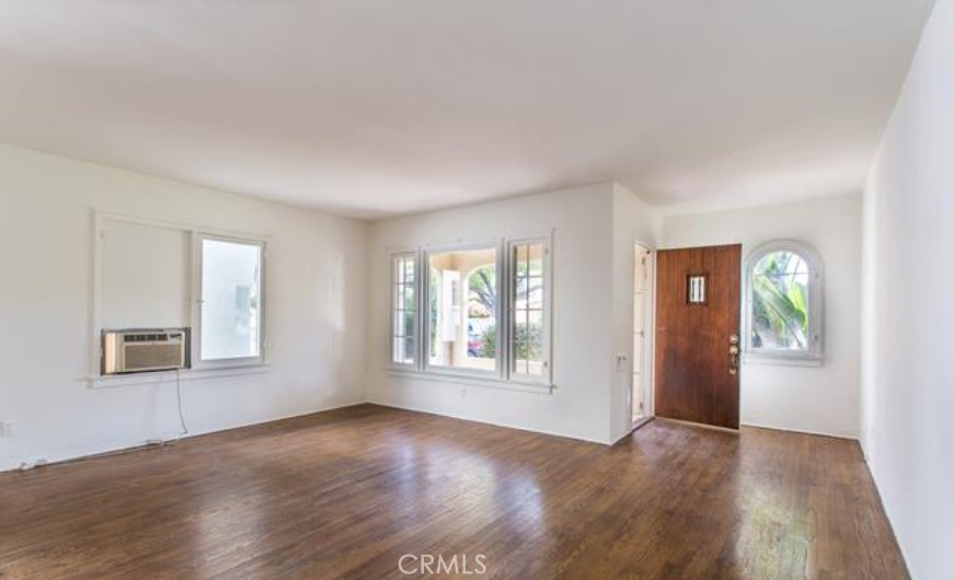 1419 E Garfield Avenue