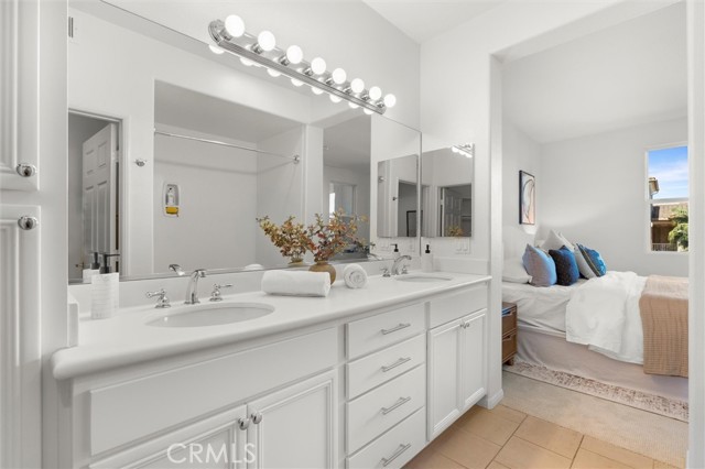 12963 Runway Unit: 416