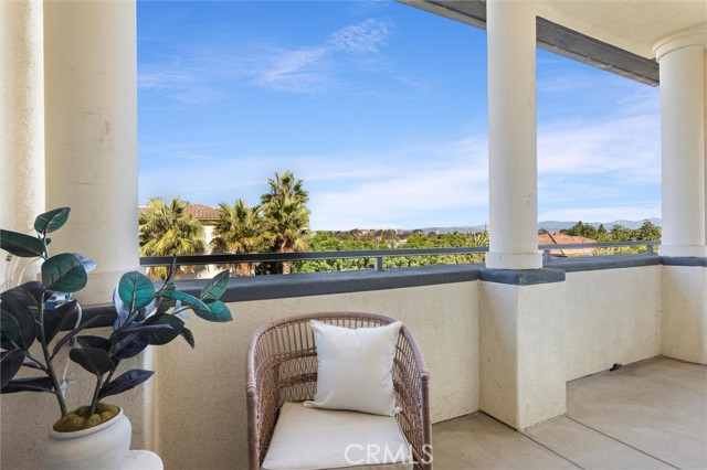 12963 Runway Unit: 416