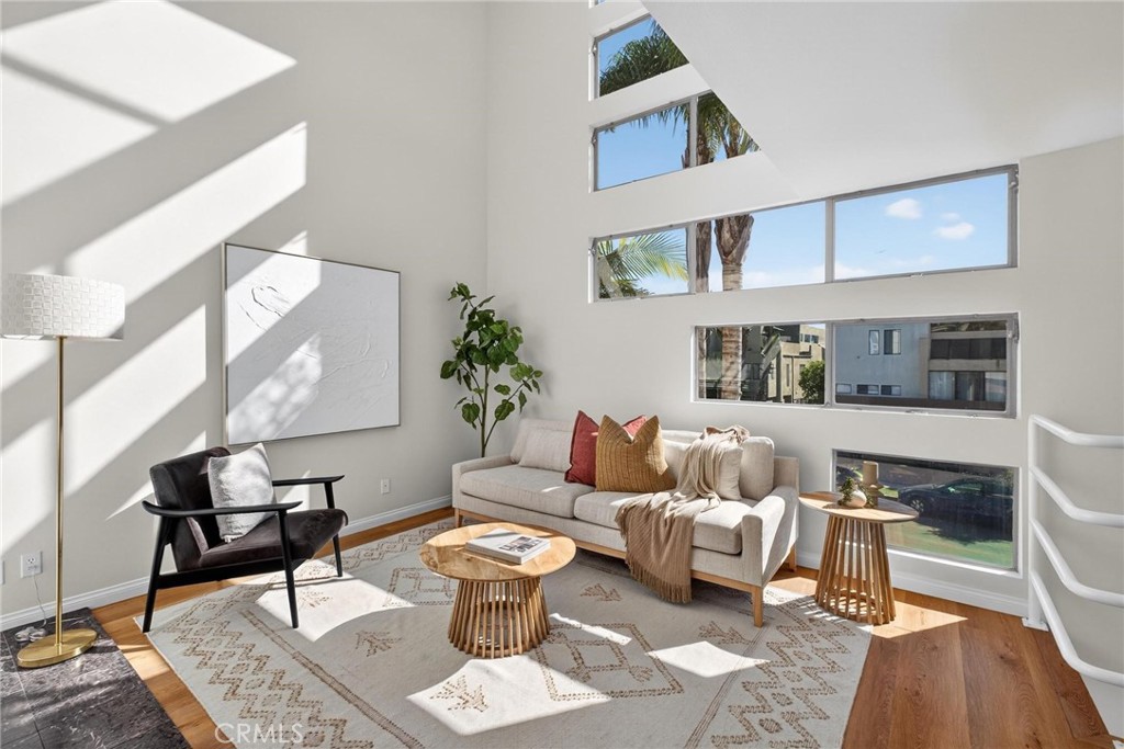 821 Bay St C5