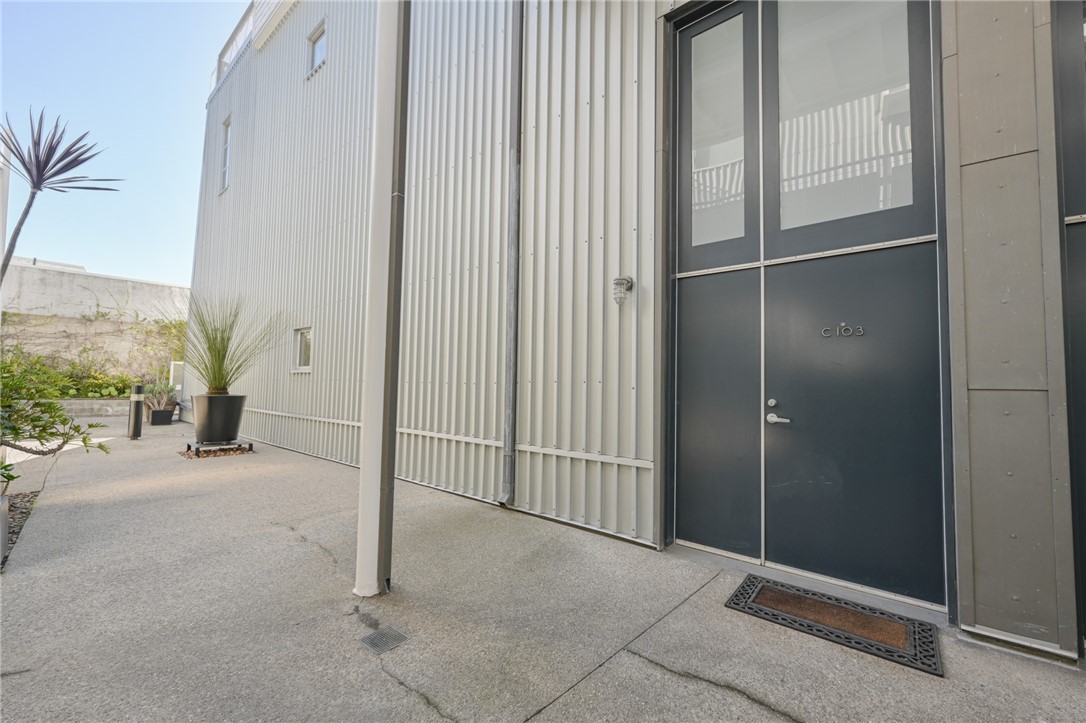 615 Hampton DR Unit: C103