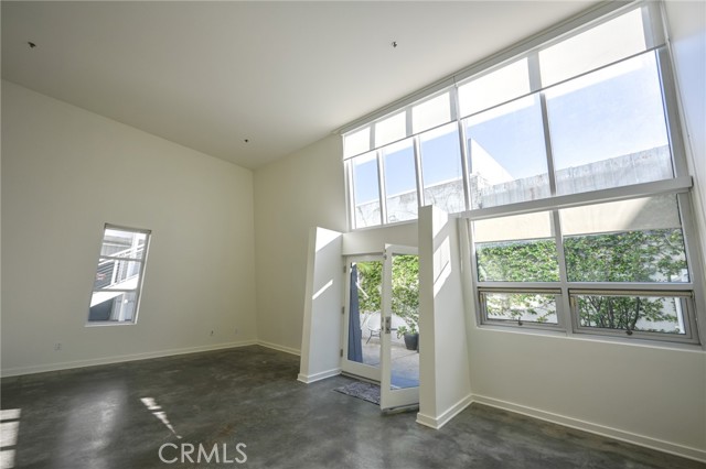 615 Hampton DR Unit: C103