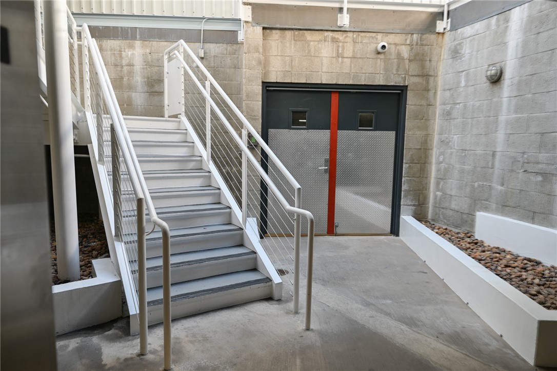 615 Hampton DR Unit: C103