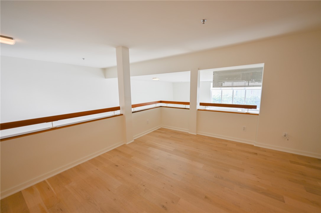 615 Hampton DR Unit: C103