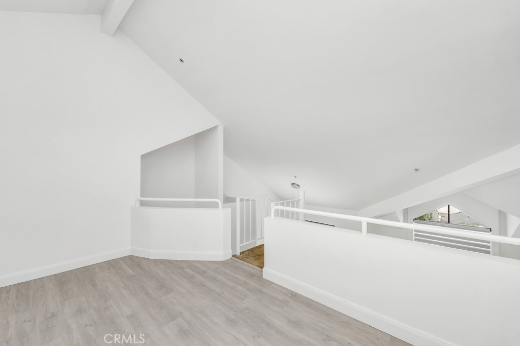 508 Glenwood Road Unit: 306
