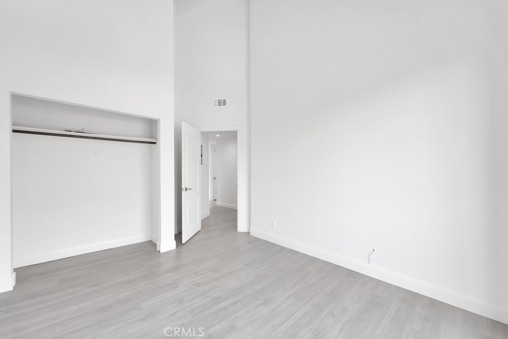 508 Glenwood Road Unit: 306