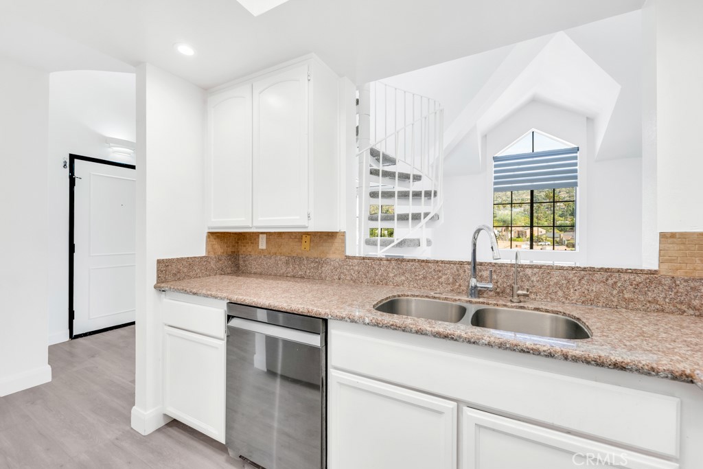 508 Glenwood Road Unit: 306