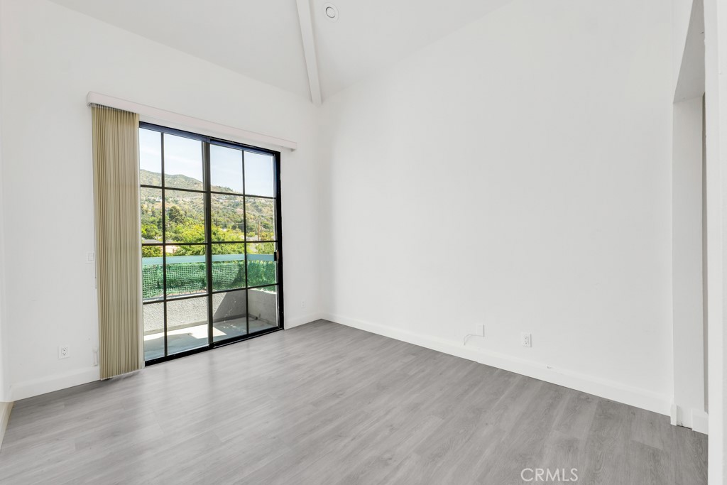 508 Glenwood Road Unit: 306