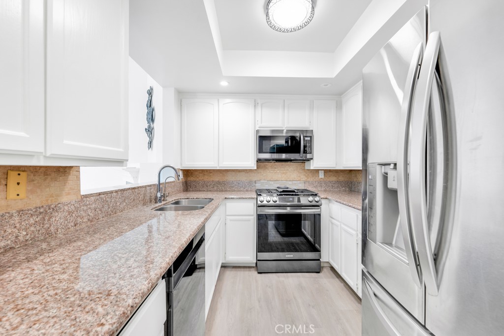 508 Glenwood Road Unit: 306