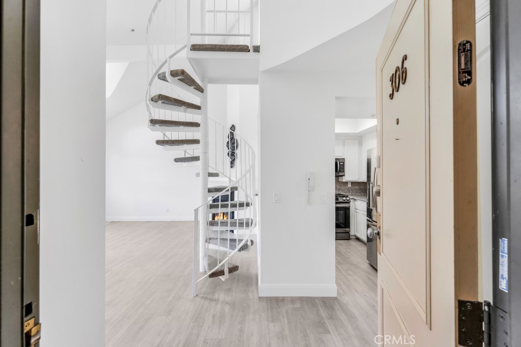 508 Glenwood Road Unit: 306