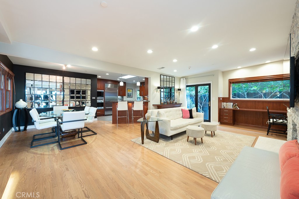 3820 Cody Road 
