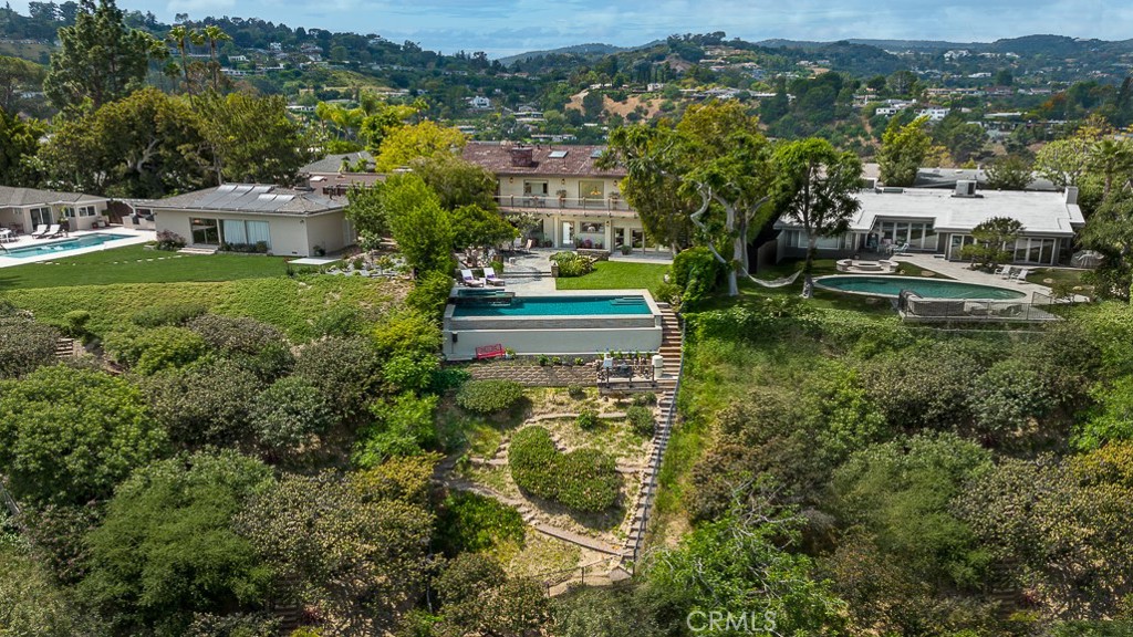 3820 Cody Road 