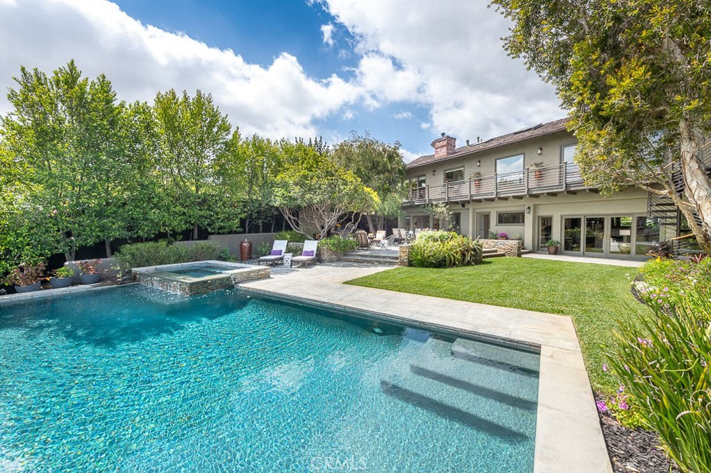 3820 Cody Road 