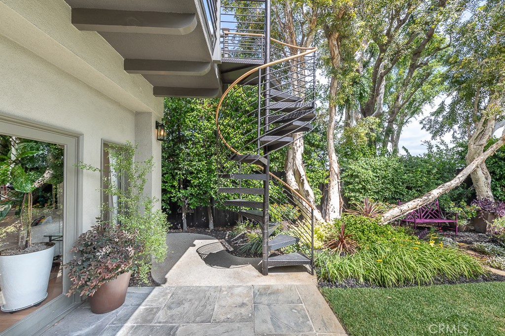 3820 Cody Road 