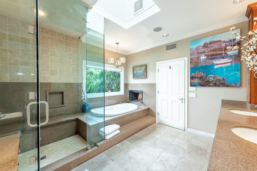 3820 Cody Road 