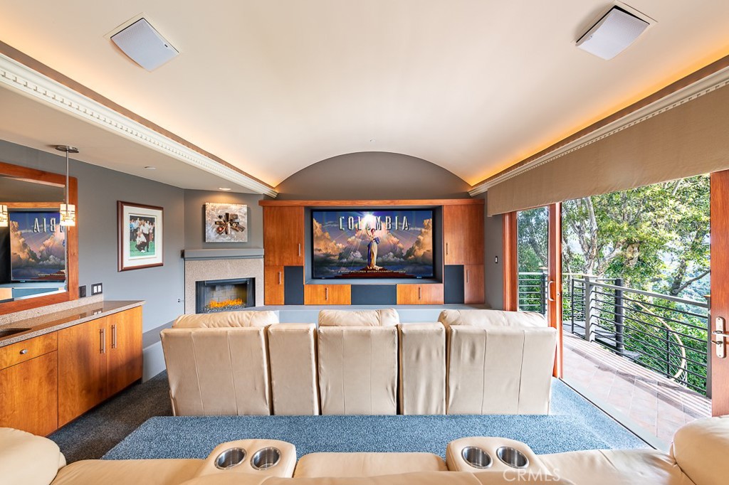 3820 Cody Road 