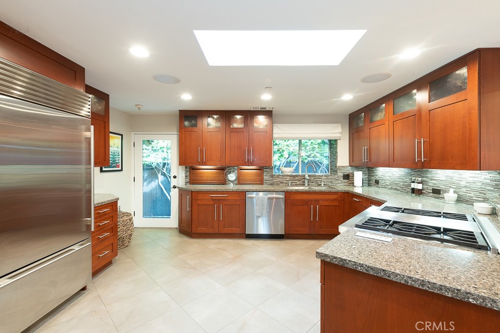 3820 Cody Road 
