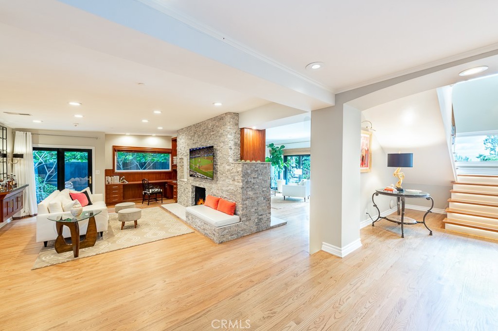 3820 Cody Road 