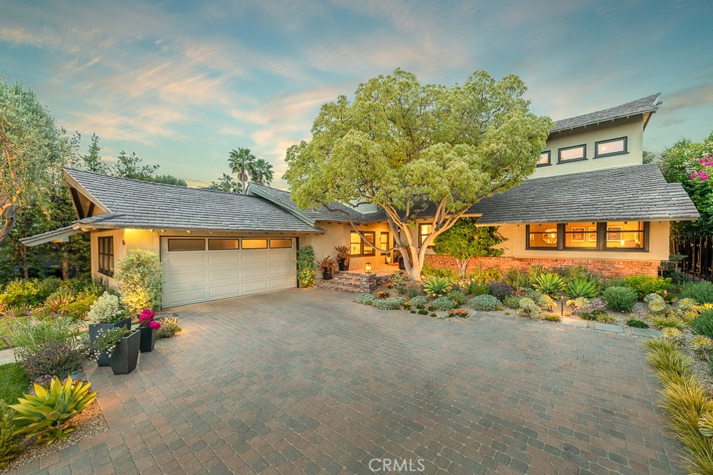 3820 Cody Road 