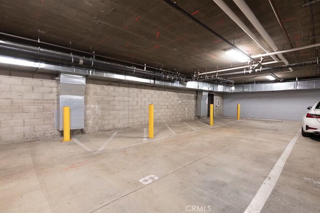 10648 Woodbridge Street Unit: 106