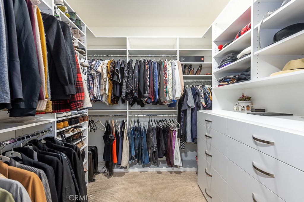 10648 Woodbridge Street Unit: 106