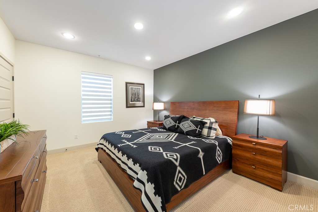 10648 Woodbridge Street Unit: 106