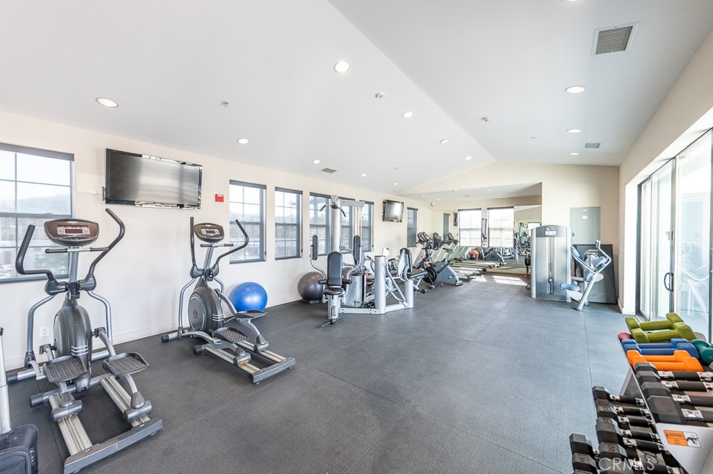 10648 Woodbridge Street Unit: 106