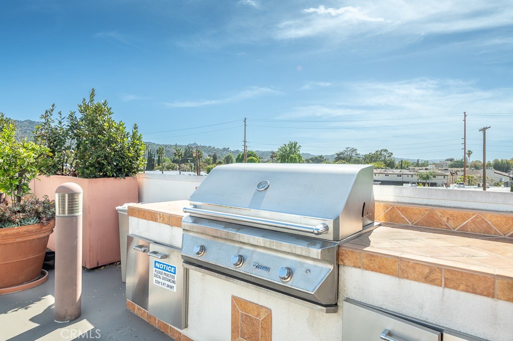 10648 Woodbridge Street Unit: 106
