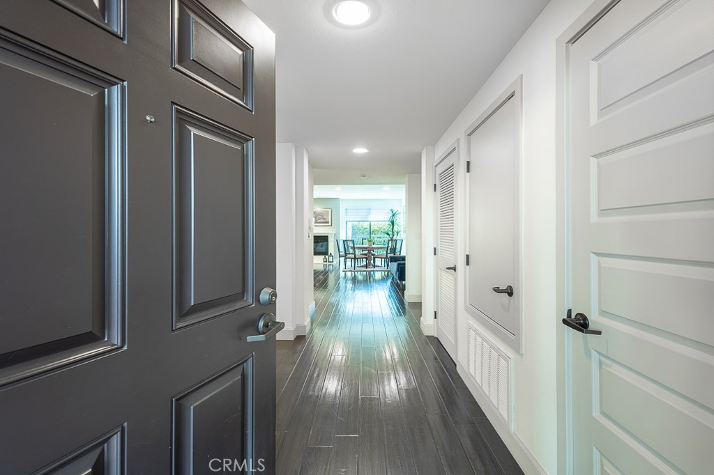 10648 Woodbridge Street Unit: 106