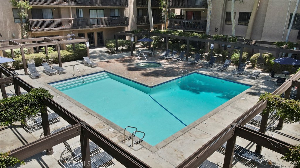 22100 Burbank Boulevard Unit: 263G 