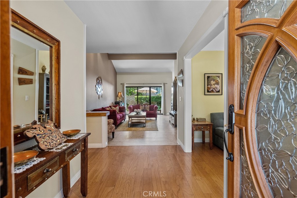 25508 Via Pacifica