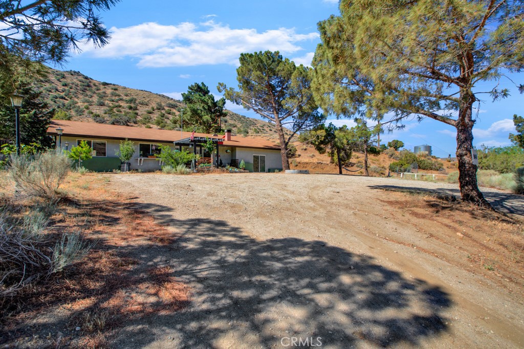 940 E Soledad Pass Road