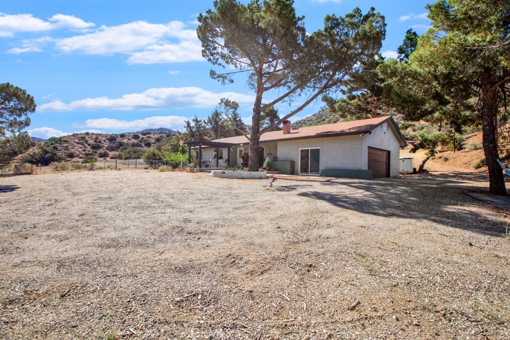 940 E Soledad Pass Road