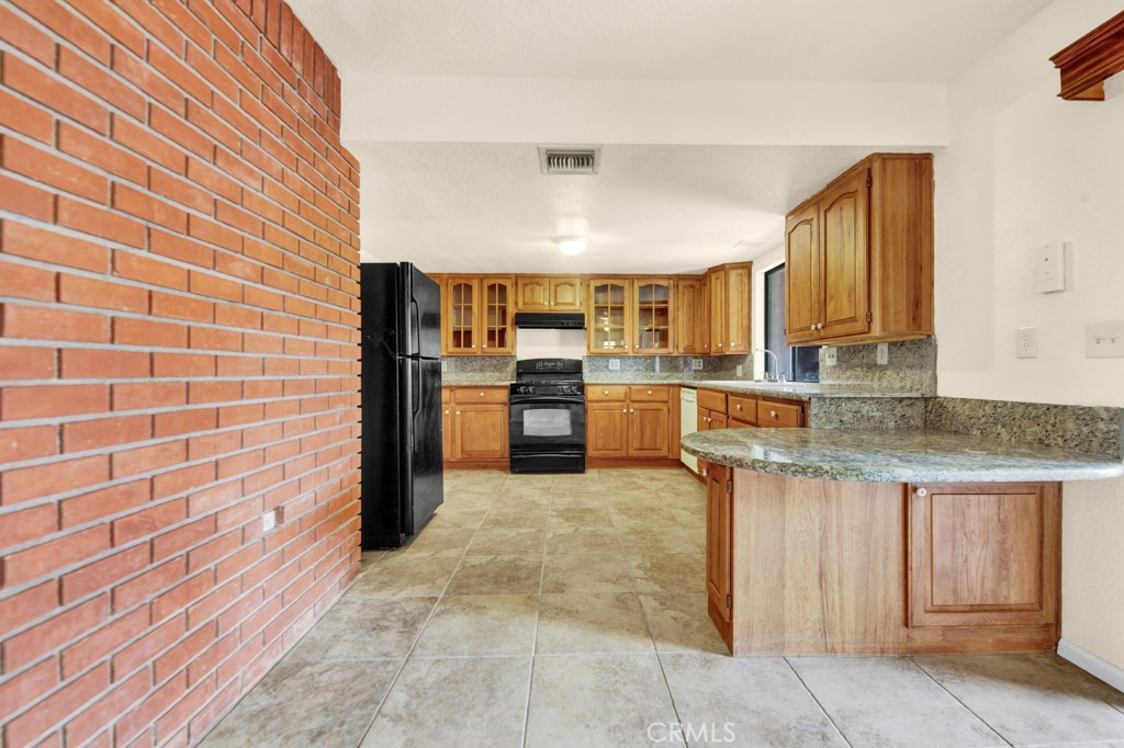 15357 Orange Street