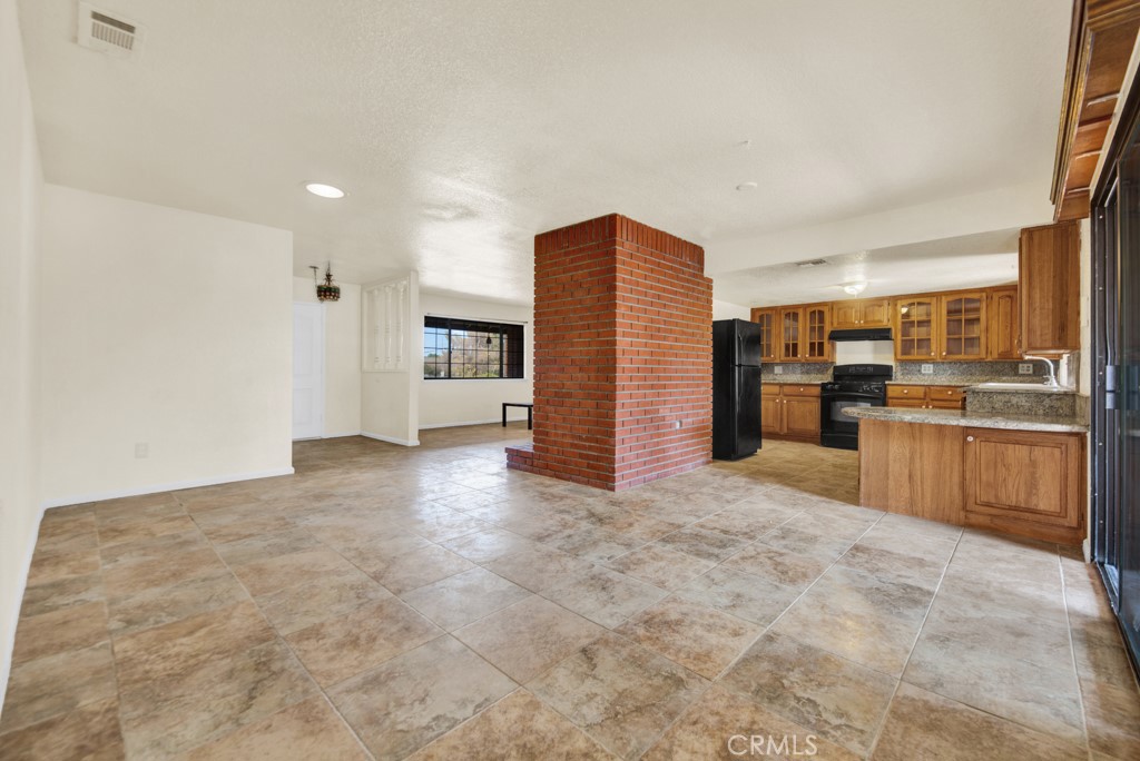 15357 Orange Street